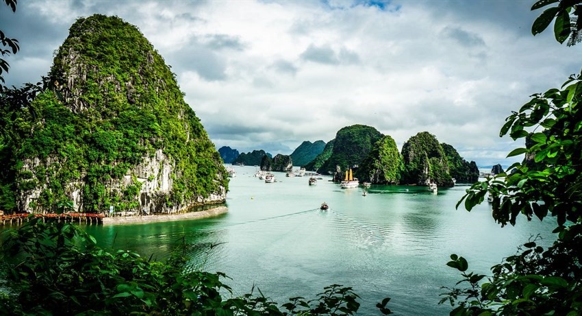 Top 10 địa điểm du lịch nổi tiếng nhất Việt Nam 2017 1