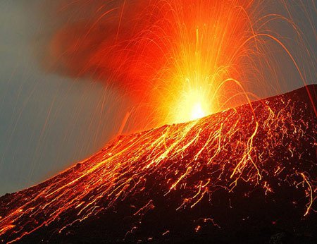 Top 10 núi lửa hoạt động đáng sợ nhất thế giới từ trước đến nay 2