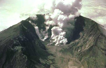 Top 10 núi lửa hoạt động đáng sợ nhất thế giới từ trước đến nay 4