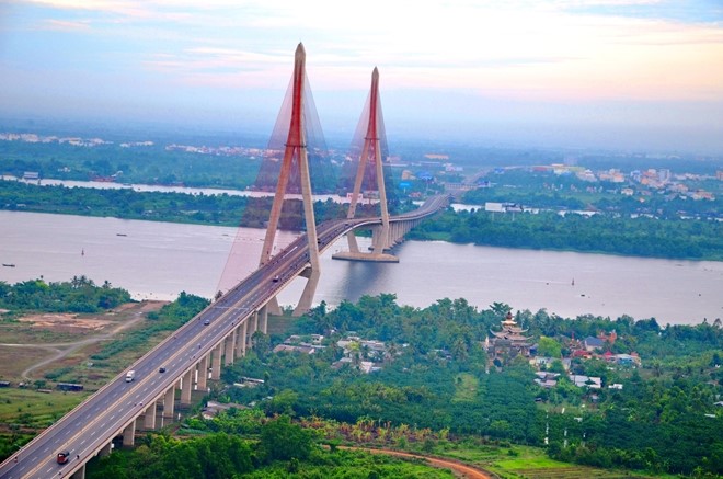 Top 10 cây cầu vĩ đại nổi tiếng là những công trình kiến trúc độc đáo và trở thành biểu tượng cho sự phát triển nhất của Việt Nam 10