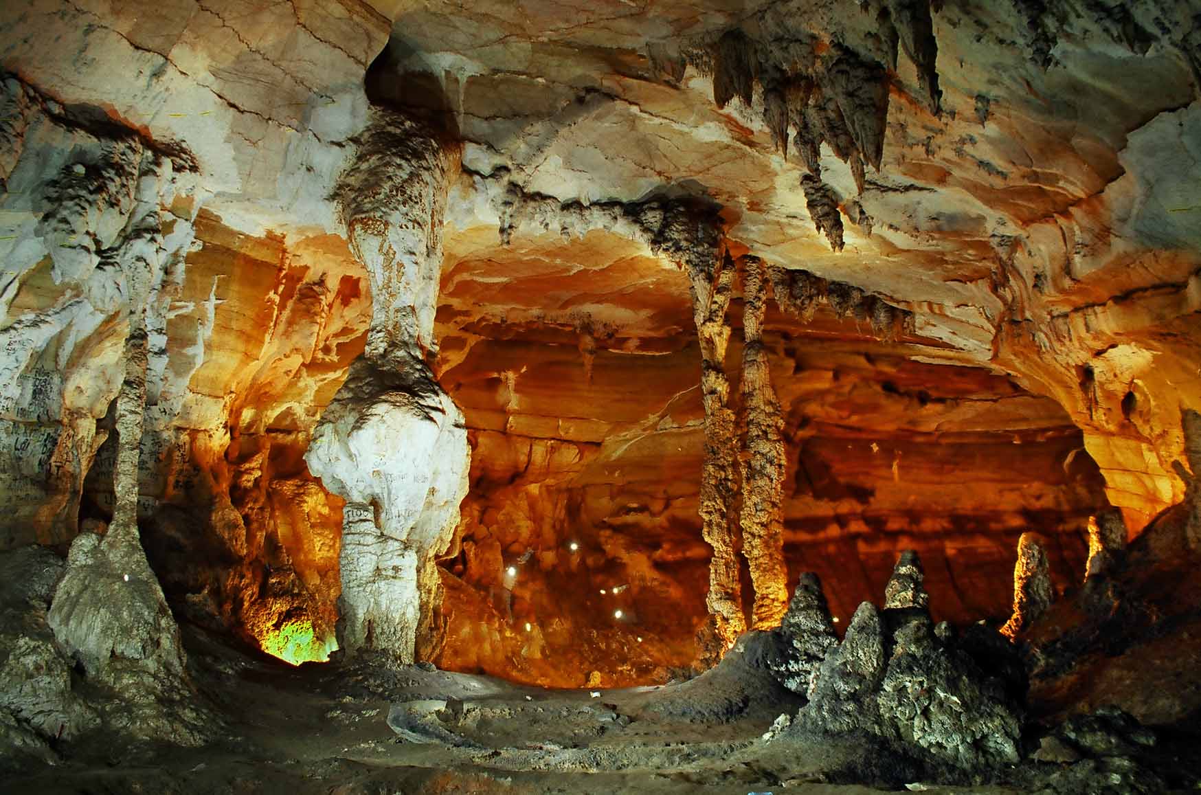 Khám phá 10 hang động đẹp lung linh kì bí và hấp dẫn nhất Việt Nam 9