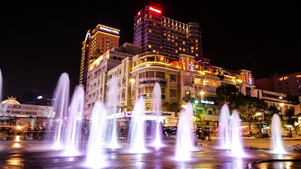 Top 10 điểm thăm quan du lịch hấp dẫn nổi tiếng ở Thành phố Hồ Chí Minh 9