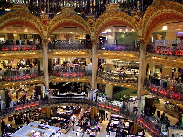 Top 10 thành phố đi shopping lý tưởng nhất châu Âu 6