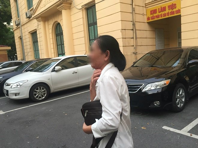 Hà Nội: Cao Mạnh Hùng dâm ô bé gái 8 tuổi với án phạt "không tưởng" mẹ bật khóc chạy theo 3